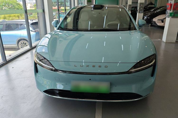 Used Hima Luxeed S7 2025 705 km Max Exterior 1