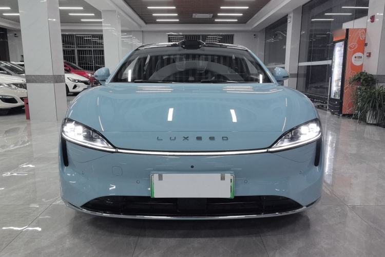 Used Hima Luxeed S7 2025 705 km Max Exterior 1