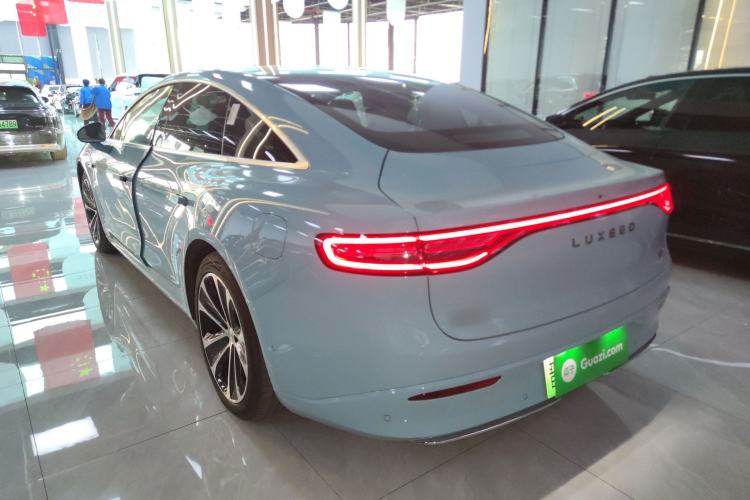Used Hima Luxeed S7 2025 785 km Ultra Exterior 2