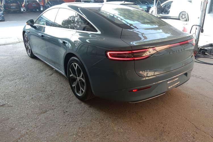 Used Hima Luxeed S7 2025 705 km Pro Exterior 3