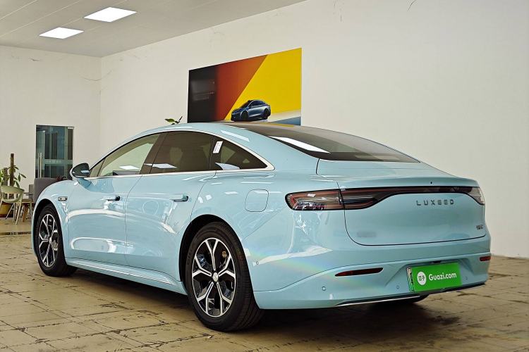 Used Hima Luxeed S7 2025 705 km Max Exterior 4