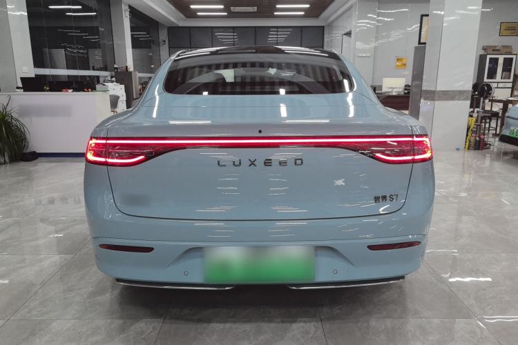 Used Hima Luxeed S7 2025 705 km Max Exterior 4