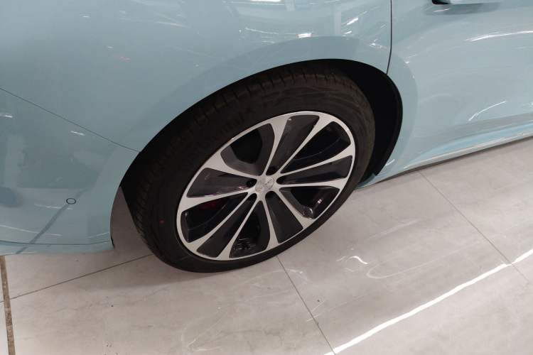 Used Hima Luxeed S7 2025 785 km Ultra Exterior 5