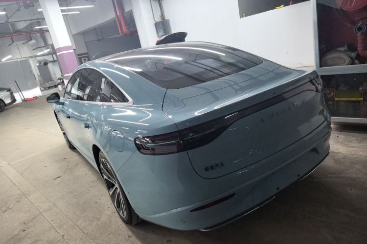 Used Hima Luxeed S7 2025 855 km Max Exterior 5