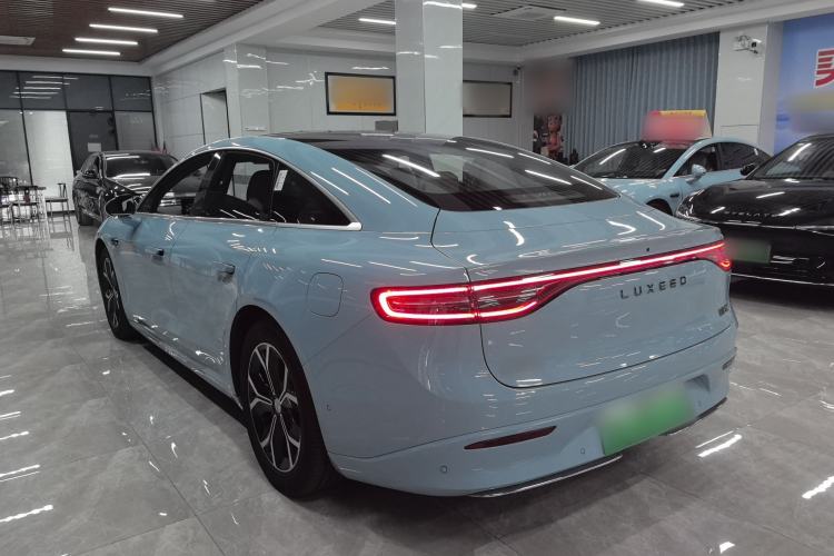 Used Hima Luxeed S7 2025 705 km Max Exterior 6