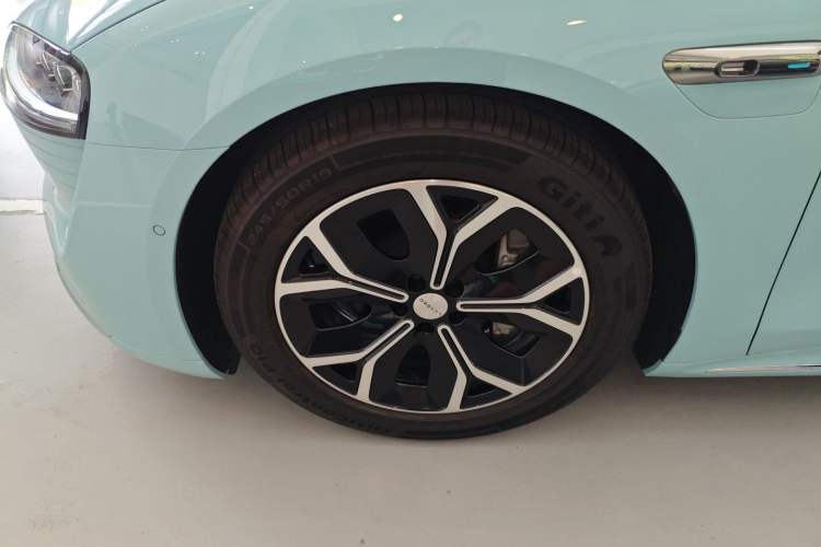 Used Hima Luxeed S7 2025 705 km Max Exterior 7