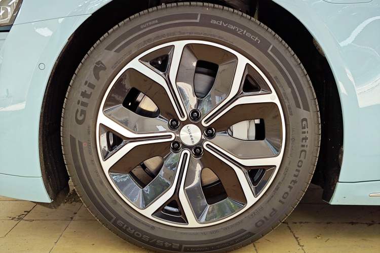 Used Hima Luxeed S7 2025 705 km Max Exterior 8