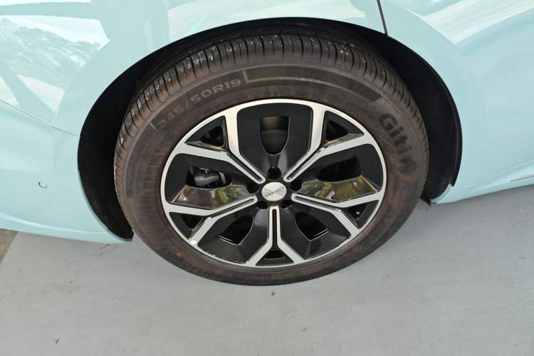Used Hima Luxeed S7 2025 705 km Max Exterior 8