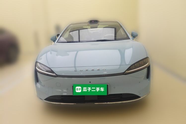 Used Hima Luxeed S7 2025 705 km Max Front
