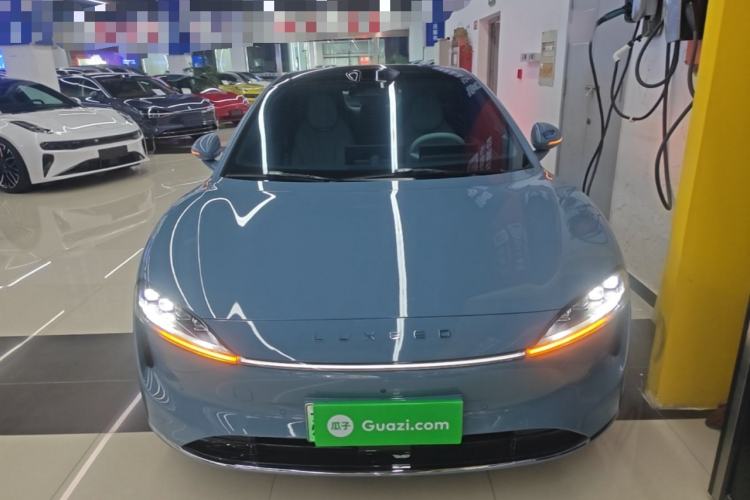 Used Hima Luxeed S7 2025 855 km Max Front