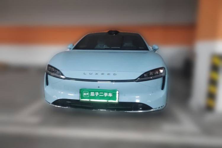 Used Hima Luxeed S7 2025 705 km Max Front