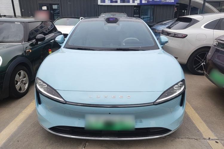 Used Hima Luxeed S7 2025 855 km Max Front