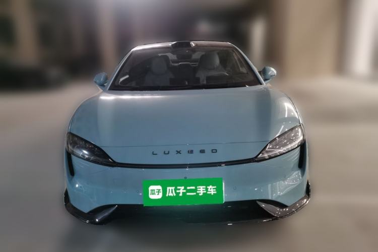 Used Hima Luxeed S7 2025 705 km Max Front
