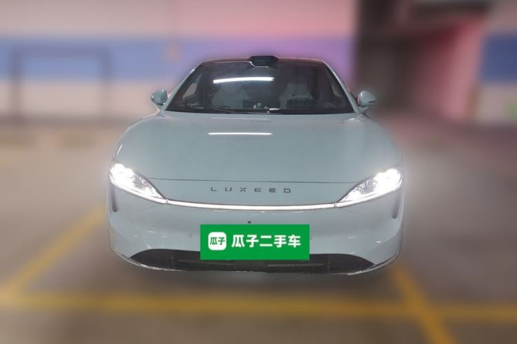 Used Hima Luxeed S7 2025 855 km Max Front