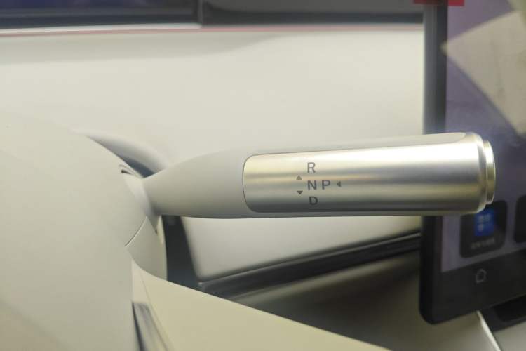 Used Hima Luxeed S7 2025 705 km Max Gear Lever