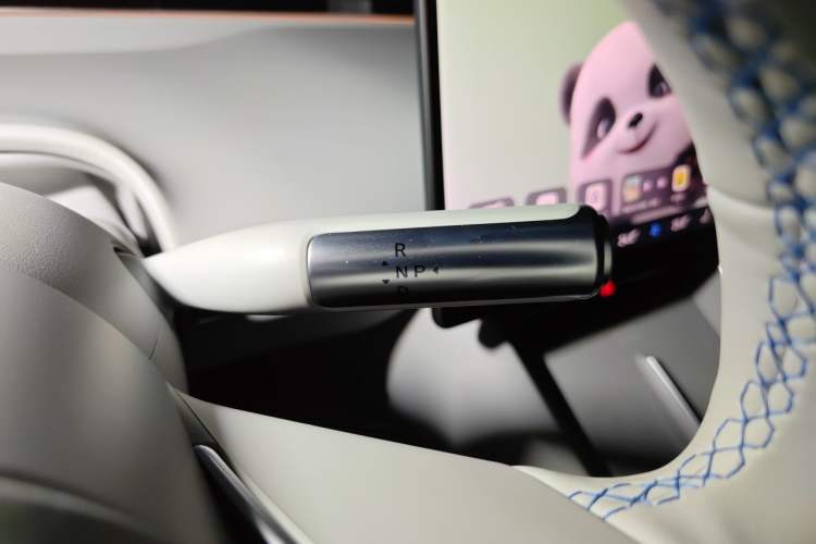 Used Hima Luxeed S7 2025 855 km Max Gear Lever