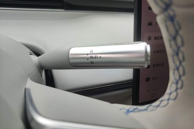 Used Hima Luxeed S7 2025 855 km Max Gear Lever
