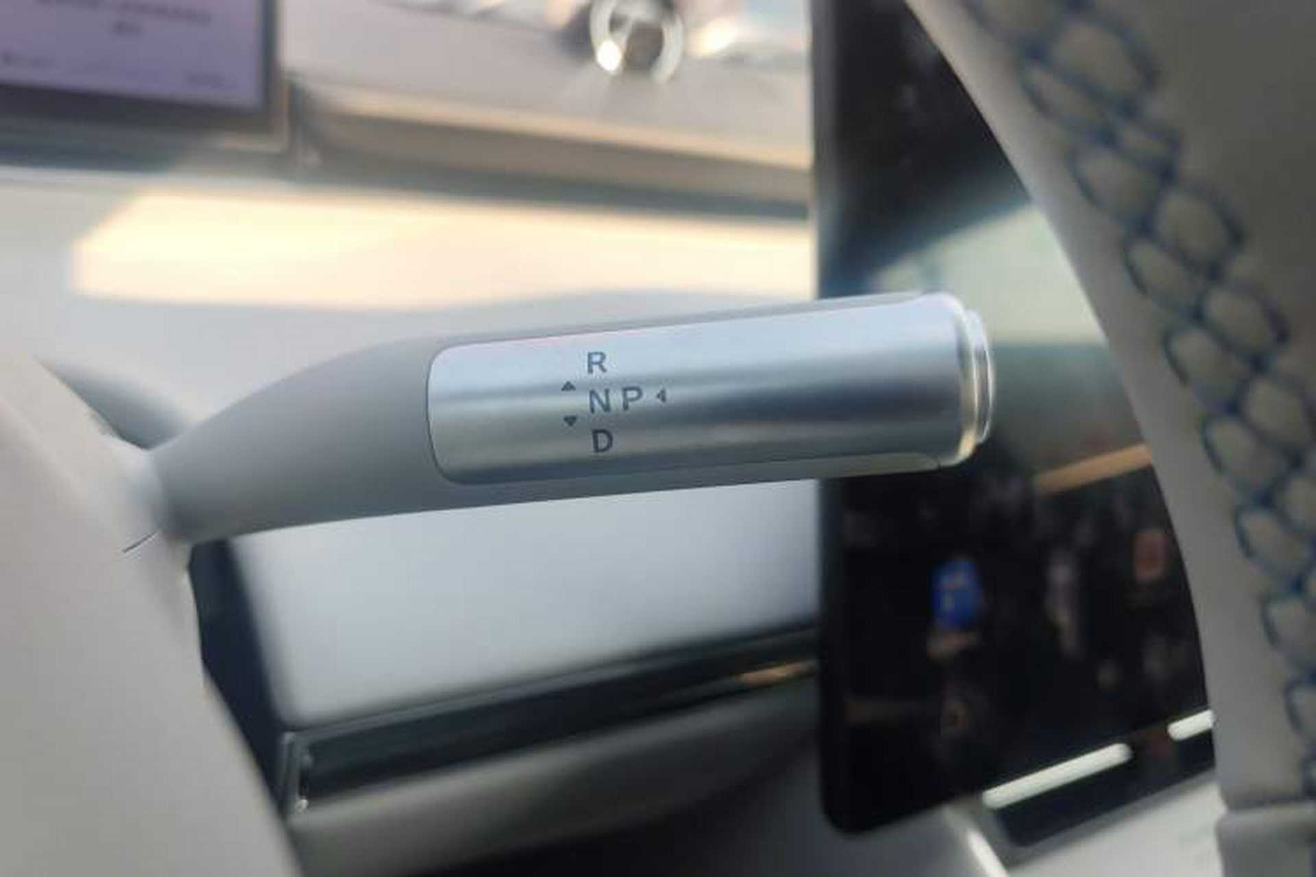 Used Hima Luxeed S7 2025 855 km Max Gear Lever