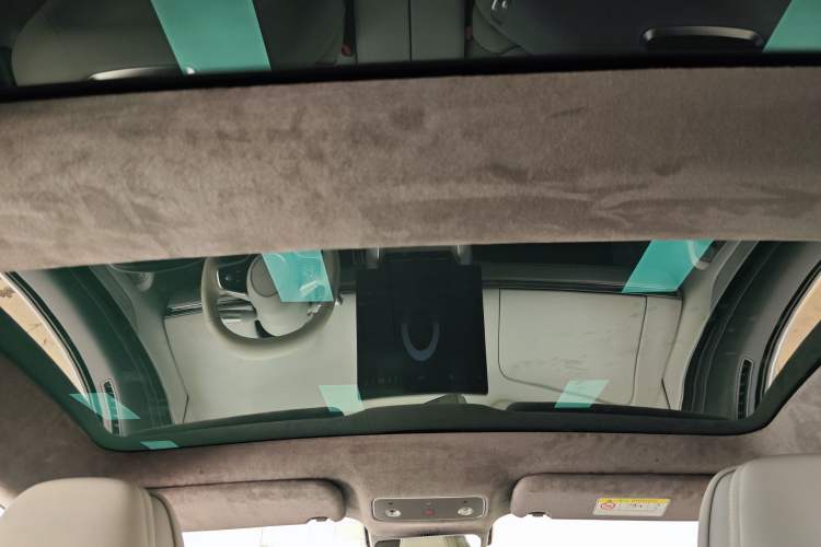 Used Hima Luxeed S7 2025 705 km Max Headliner