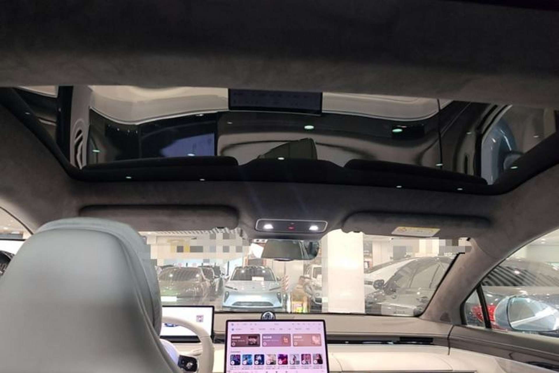 Used Hima Luxeed S7 2025 855 km Max Headliner