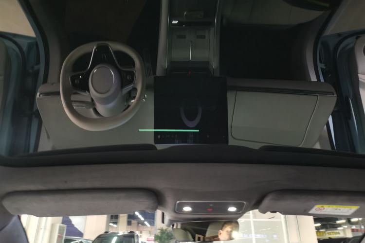 Used Hima Luxeed S7 2025 785 km Ultra Headliner