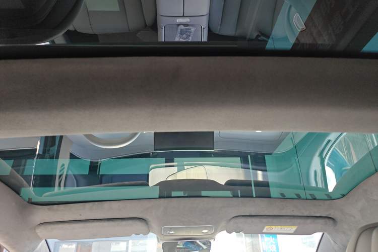 Used Hima Luxeed S7 2025 785 km Ultra Headliner