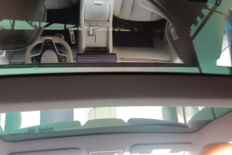 Used Hima Luxeed S7 2025 705 km Pro Headliner