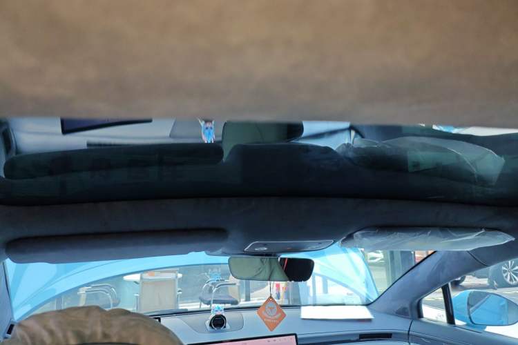 Used Hima Luxeed S7 2025 855 km Max Headliner