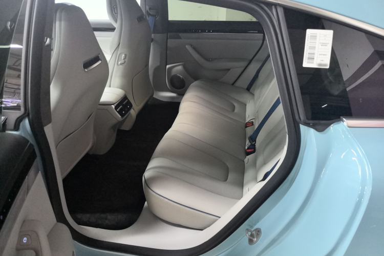 Used Hima Luxeed S7 2025 855 km Max Interior 1