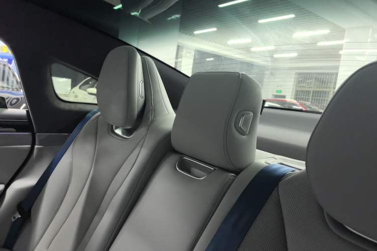 Used Hima Luxeed S7 2025 705 km Max Interior 11