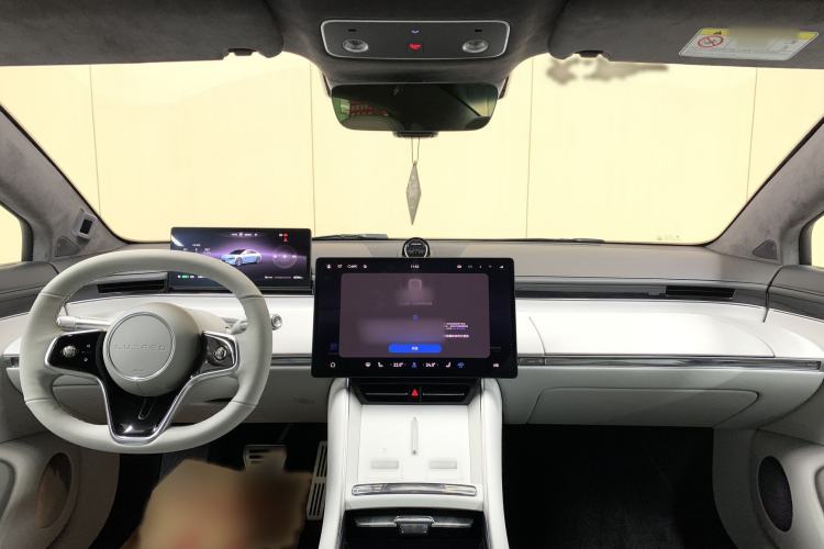 Used Hima Luxeed S7 2025 785 km Ultra Interior 11