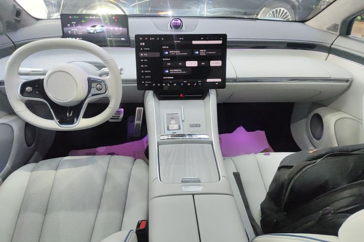 Used Hima Luxeed S7 2025 785 km Ultra Interior 2