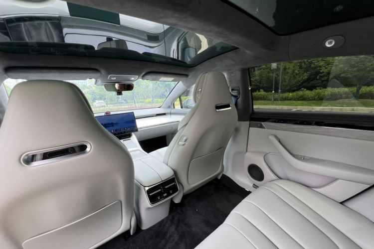 Used Hima Luxeed S7 2025 855 km Max Interior 3