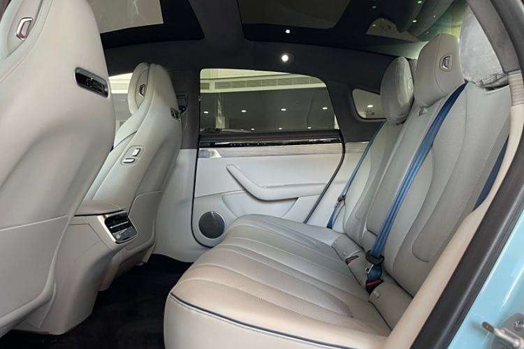 Used Hima Luxeed S7 2025 855 km Max Interior 3