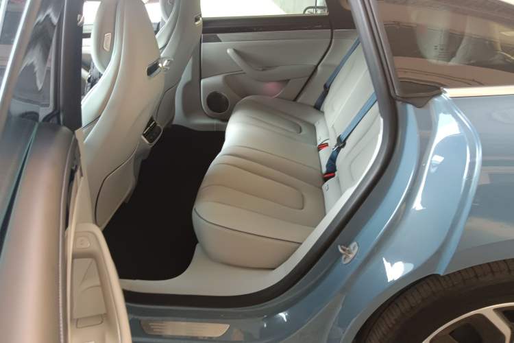 Used Hima Luxeed S7 2025 705 km Pro Interior 4