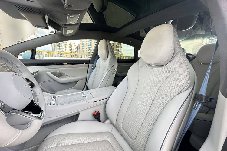 Used Hima Luxeed S7 2025 855 km Max Interior 5