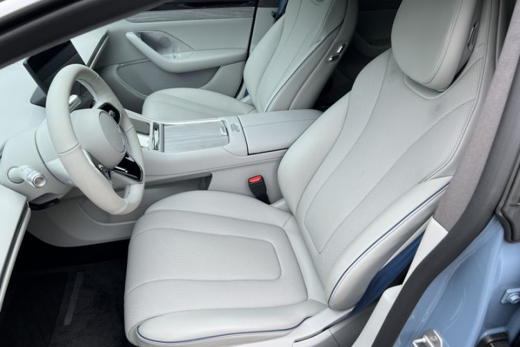 Used Hima Luxeed S7 2025 855 km Max Interior 6