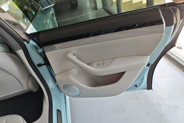 Used Hima Luxeed S7 2025 705 km Max Interior 6