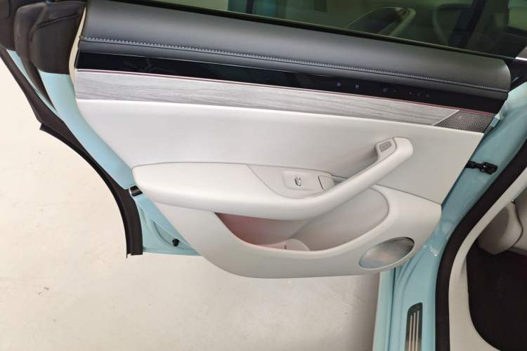 Used Hima Luxeed S7 2025 705 km Max Interior 8