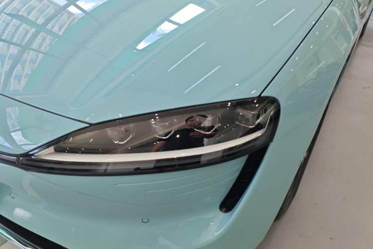 Used Hima Luxeed S7 2025 705 km Max Left Front Headlight