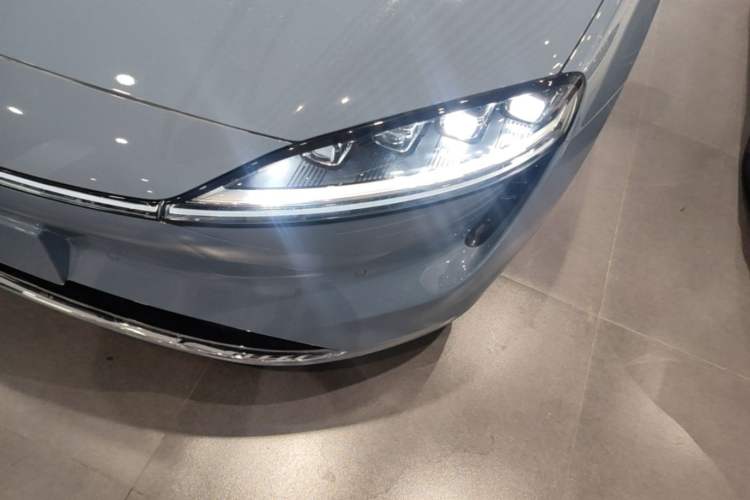 Used Hima Luxeed S7 2025 855 km Max Left Front Headlight