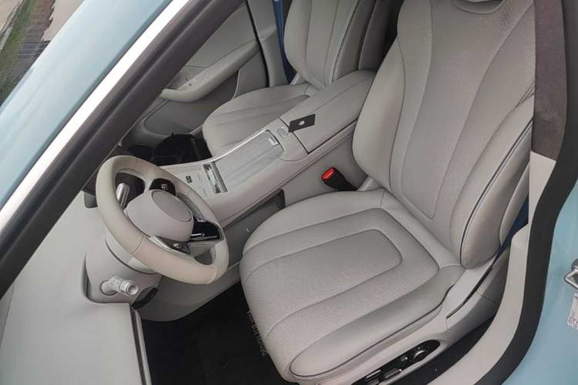Used Hima Luxeed S7 2025 855 km Max Left Front Seat