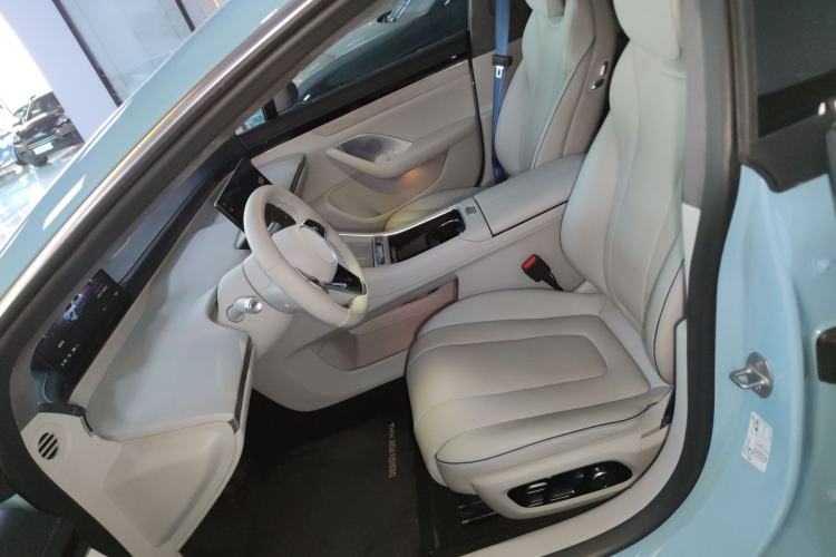 Used Hima Luxeed S7 2025 785 km Ultra Left Front Seat