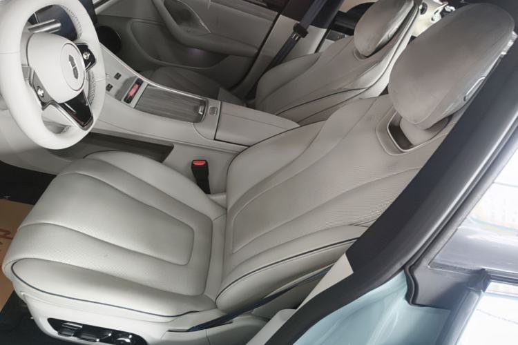Used Hima Luxeed S7 2025 855 km Max Left Front Seat