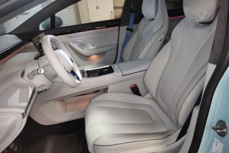 Used Hima Luxeed S7 2025 705 km Max Left Front Seat