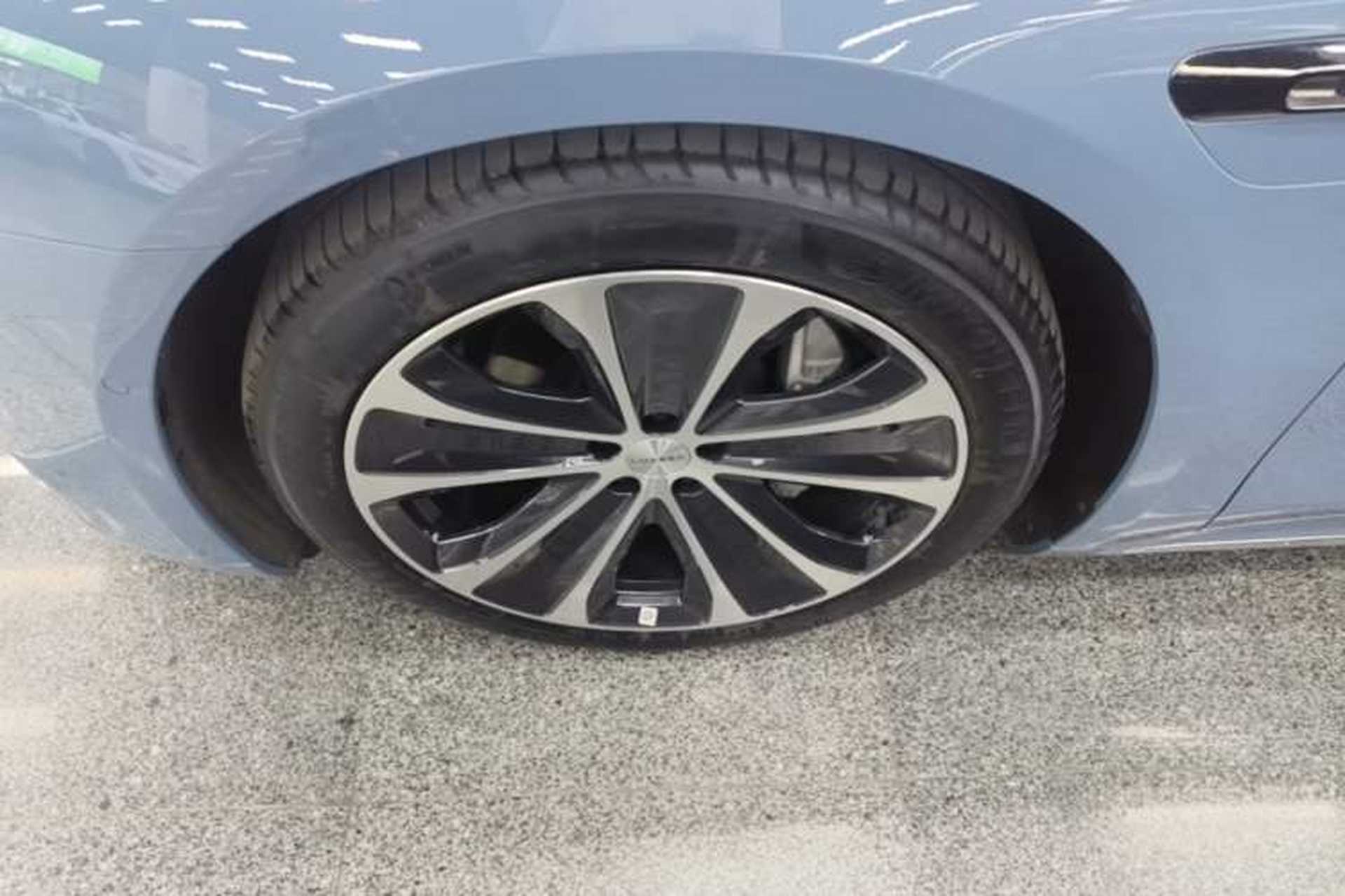 Used Hima Luxeed S7 2025 855 km Max Left Front Wheel Hub