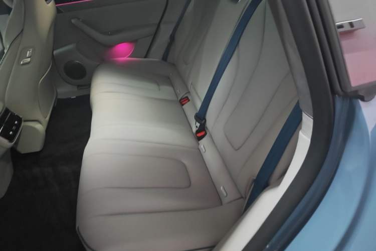 Used Hima Luxeed S7 2025 855 km Max Left Rear Seat
