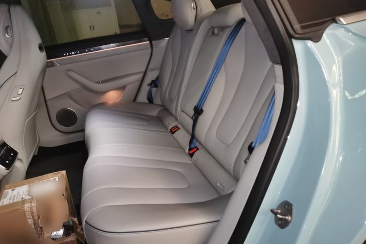 Used Hima Luxeed S7 2025 705 km Max Left Rear Seat