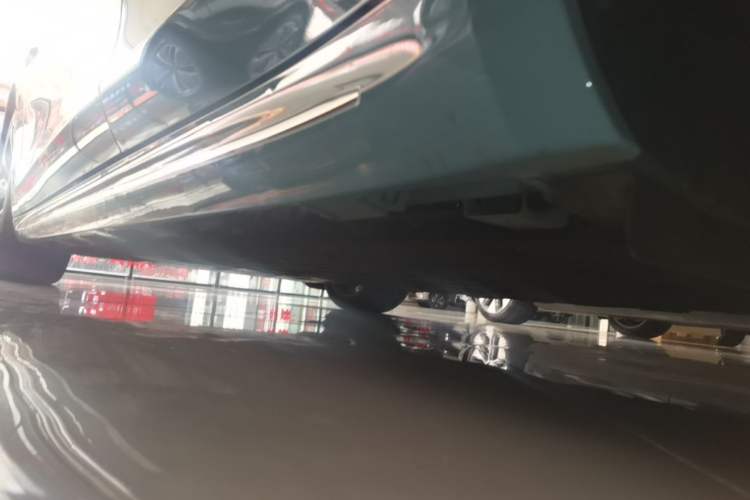 Used Hima Luxeed S7 2025 785 km Ultra Left Side Sill
