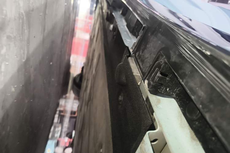 Used Hima Luxeed S7 2025 855 km Max Left Side Sill